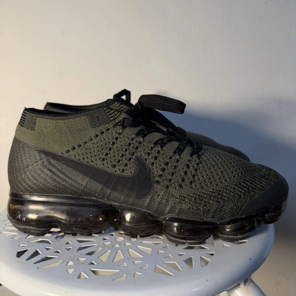 Nike Air VaporMax Army Green Men's Size 7 Women's 9.5 Athletic Shoes